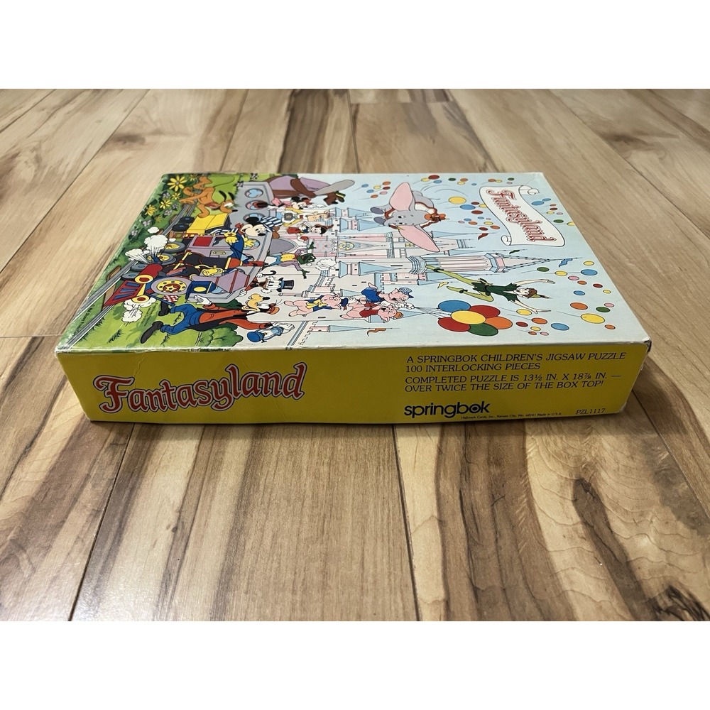 Mickey Mouse & Friends Fantasyland Jigsaw Puzzle Hallmark Walt Disney 100 Lg PC - Picture 4 of 9